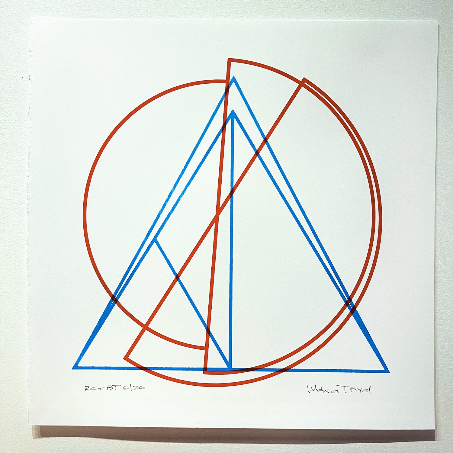 T3 Series _Dynamic symmetry in red and blue